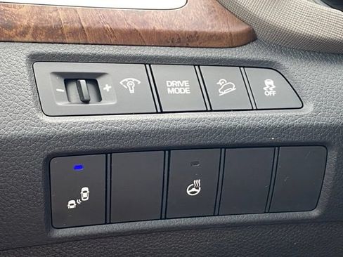 Used 2018 Hyundai Santa Fe Sport FWD image 14