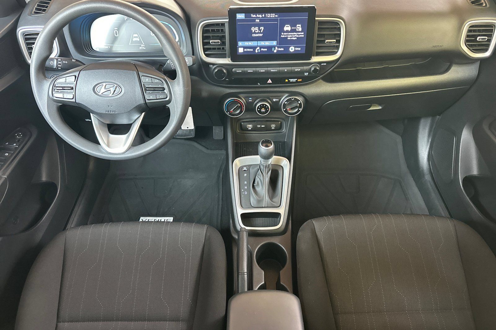Certified 2026 Hyundai Venue SE FWD image 17