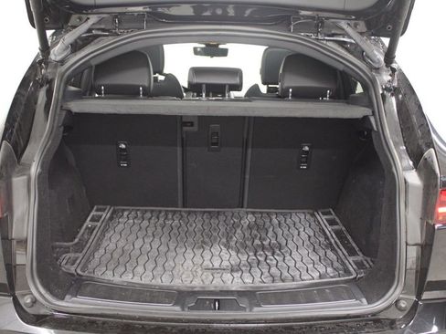 Used 2024 Jaguar E-PACE R-Dynamic SE image 41