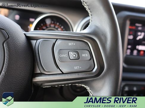 Used 2021 Jeep Gladiator Sport AWD/4WD image 27