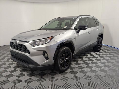 Certified 2021 Toyota RAV4 XLE image 2