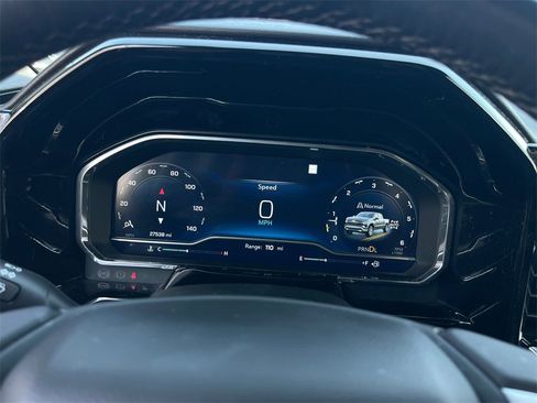 Used 2022 Chevrolet Silverado 1500 LT image 13