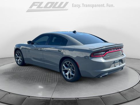 Used 2017 Dodge Charger R/T w/ Plus Group RWD image 6