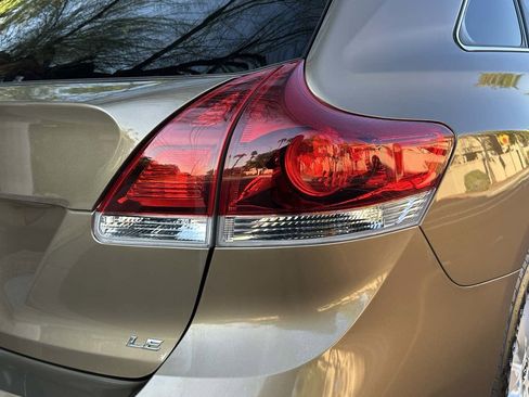 Used 2013 Toyota Venza LE image 53