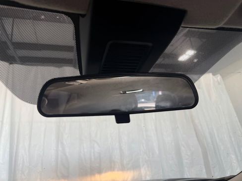 Used 2021 Nissan Kicks S FWD image 15