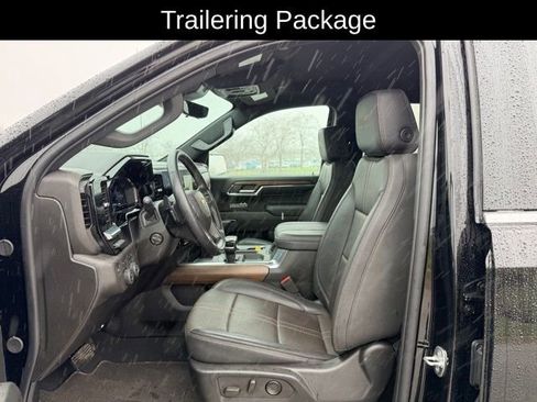 Used 2024 Chevrolet Silverado 1500 High Country w/ Technology Package image 8