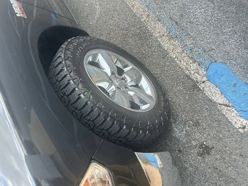 Used 2017 RAM 1500 Big Horn RWD image 2