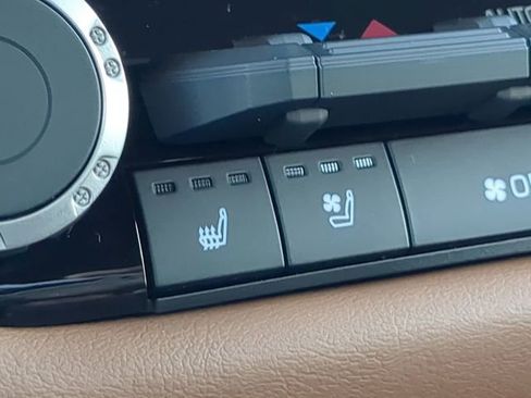 New 2026 Toyota Tundra 1794 Edition AWD/4WD image 23