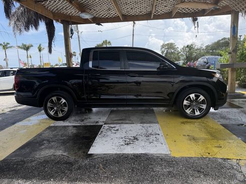 Used 2017 Honda Ridgeline RTL image 6