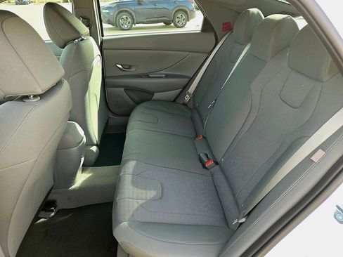 New 2026 Hyundai Elantra SE image 16