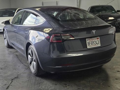 Used 2018 Tesla Model 3 Long Range RWD image 2