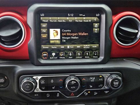 Used 2018 Jeep Wrangler Unlimited Rubicon image 14