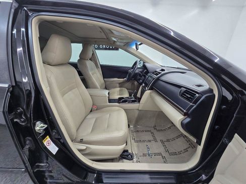 Used 2014 Toyota Camry XLE FWD image 21