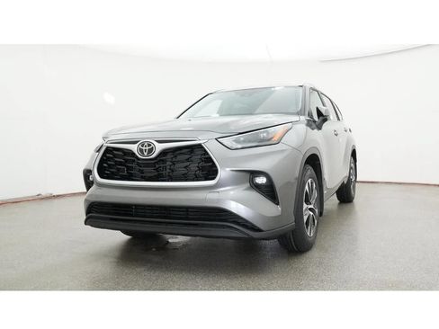New 2026 Toyota Highlander XLE AWD/4WD image 32