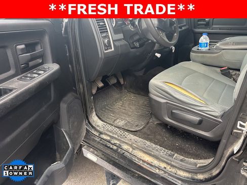 Used 2017 RAM 2500 Tradesman w/ Chrome Appearance Group image 8