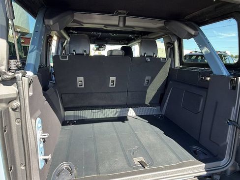 Used 2024 Ford Bronco Badlands AWD/4WD image 13