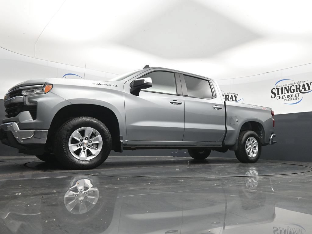 Used 2025 Chevrolet Silverado 1500 LT AWD/4WD image 28