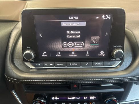 Used 2023 Nissan Rogue SV image 25