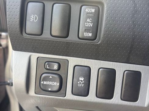 Used 2012 Toyota Tacoma PreRunner w/ TRD Sport Pkg RWD image 28