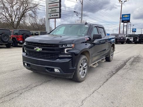 Used 2022 Chevrolet Silverado 1500 RST w/ Z71 Off-Road Package image 3