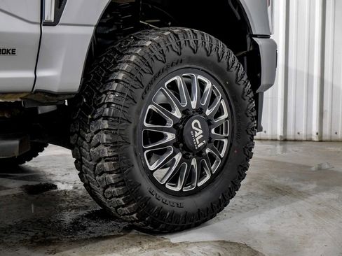 Used 2024 Ford F350 Lariat AWD/4WD image 63