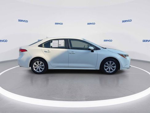 Used 2024 Toyota Corolla LE image 9