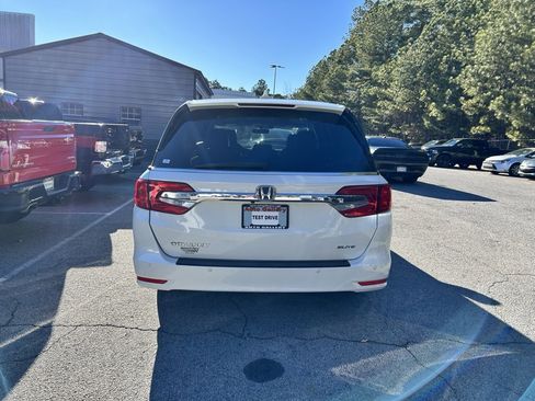 Used 2018 Honda Odyssey Elite image 5