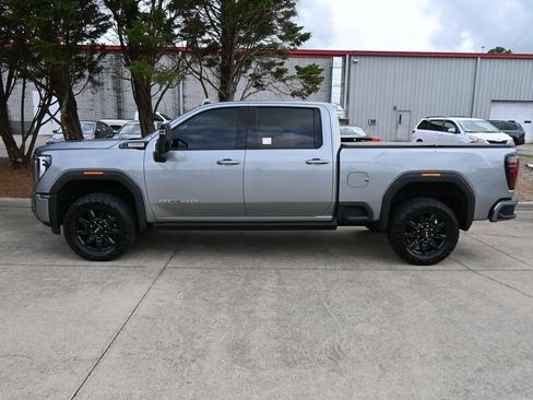 Used 2024 GMC Sierra 2500 AT4 w/ AT4 Premium Plus Package AWD/4WD image 30