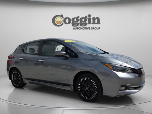 Used 2023 Nissan Leaf SV Plus image 8