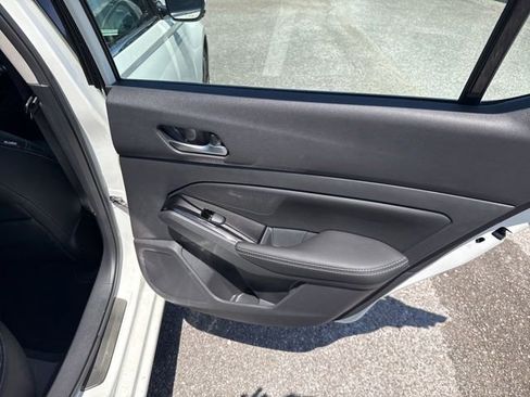 Used 2021 Nissan Altima 2.5 SL FWD image 19