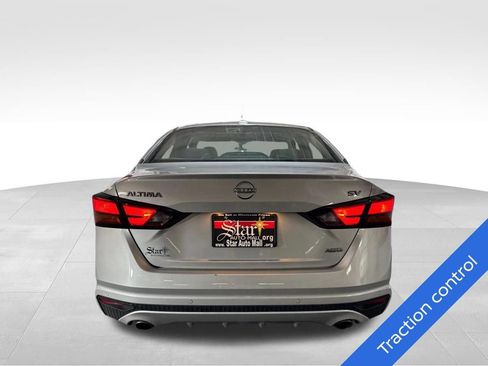 Used 2023 Nissan Altima 2.5 SV w/ SV Premium Package AWD/4WD image 6