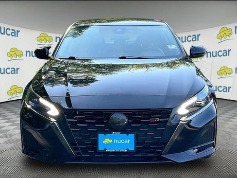 Used 2023 Nissan Altima 2.5 SR AWD/4WD image 2