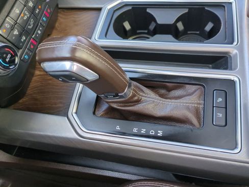 Used 2020 Ford F150 Limited w/ Trailer Tow Package image 33