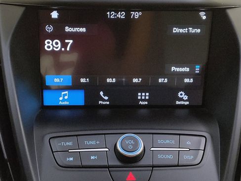 Used 2017 Ford Escape SE w/ Equipment Group 201A FWD image 25