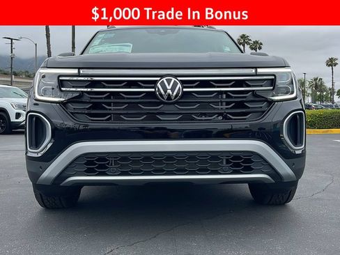 New 2025 Volkswagen Atlas Peak Edition SE AWD/4WD image 4