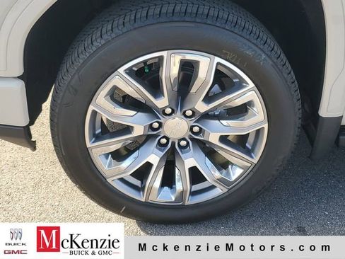 New 2026 GMC Sierra 1500 Denali w/ Denali Reserve Package AWD/4WD image 32