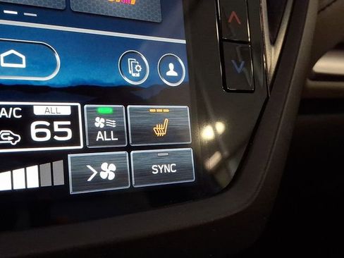 Certified 2025 Subaru Forester Premium image 24