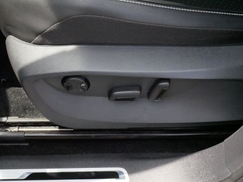 Certified 2023 Volkswagen Tiguan SE R-Line AWD/4WD image 20