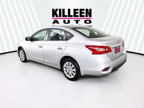 Used 2018 Nissan Sentra S FWD image 5