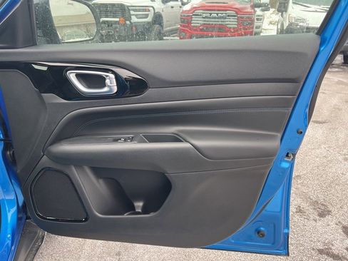 New 2026 Jeep Compass Limited image 10