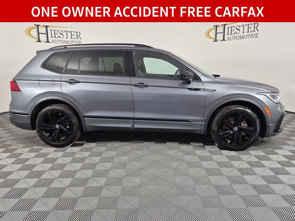 Used 2023 Volkswagen Tiguan SE R-Line FWD image 3