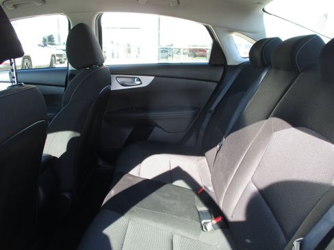 Used 2024 Kia Forte LXS w/ LXS Technology Package FWD image 15