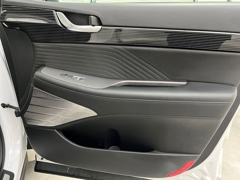 Used 2024 Hyundai Palisade Calligraphy image 31