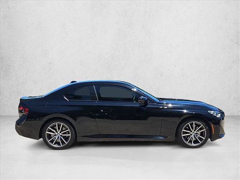 Used 2023 BMW 230i Coupe RWD image 4
