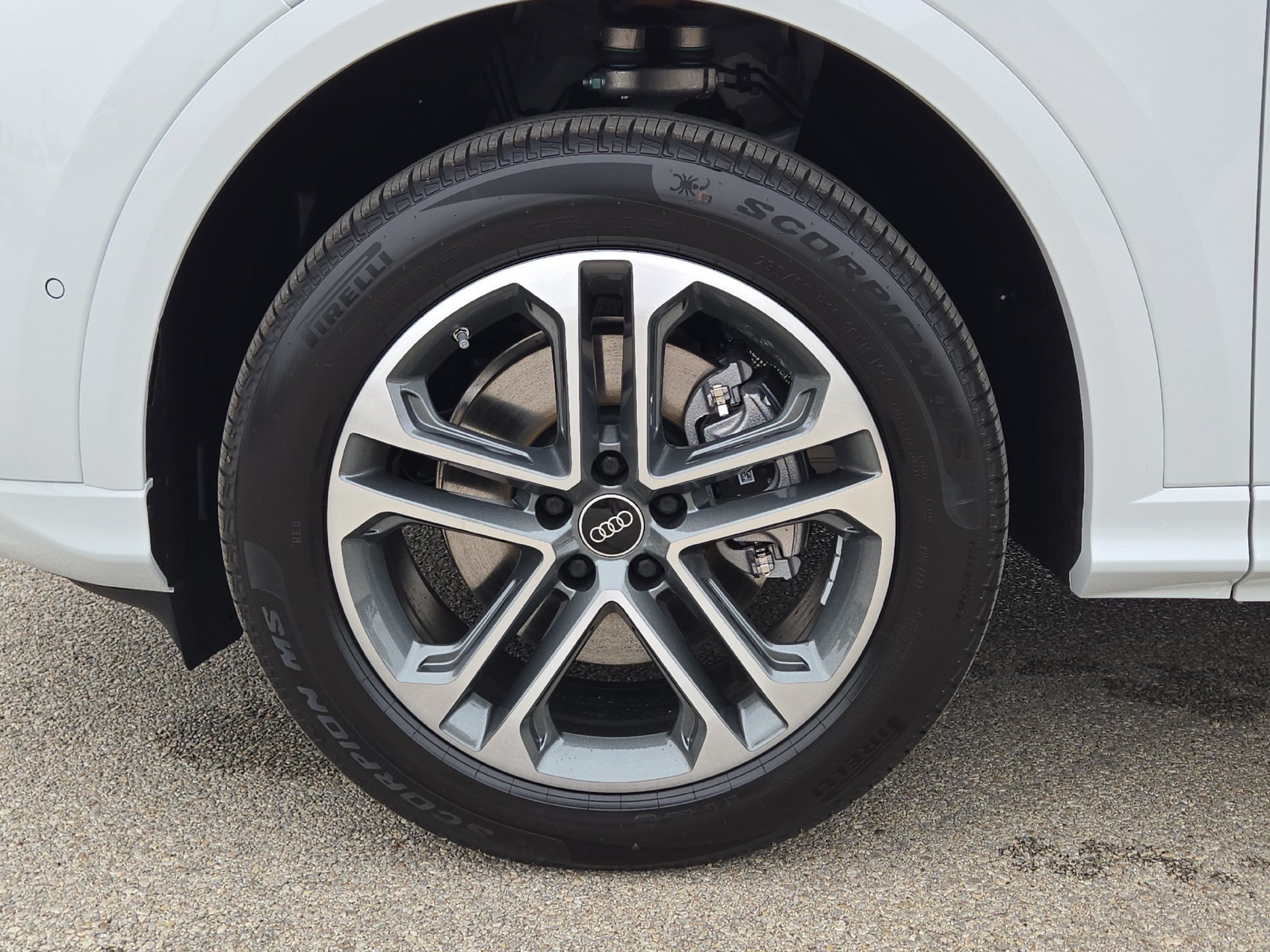 New 2026 Audi Q5 Premium Plus AWD/4WD image 11