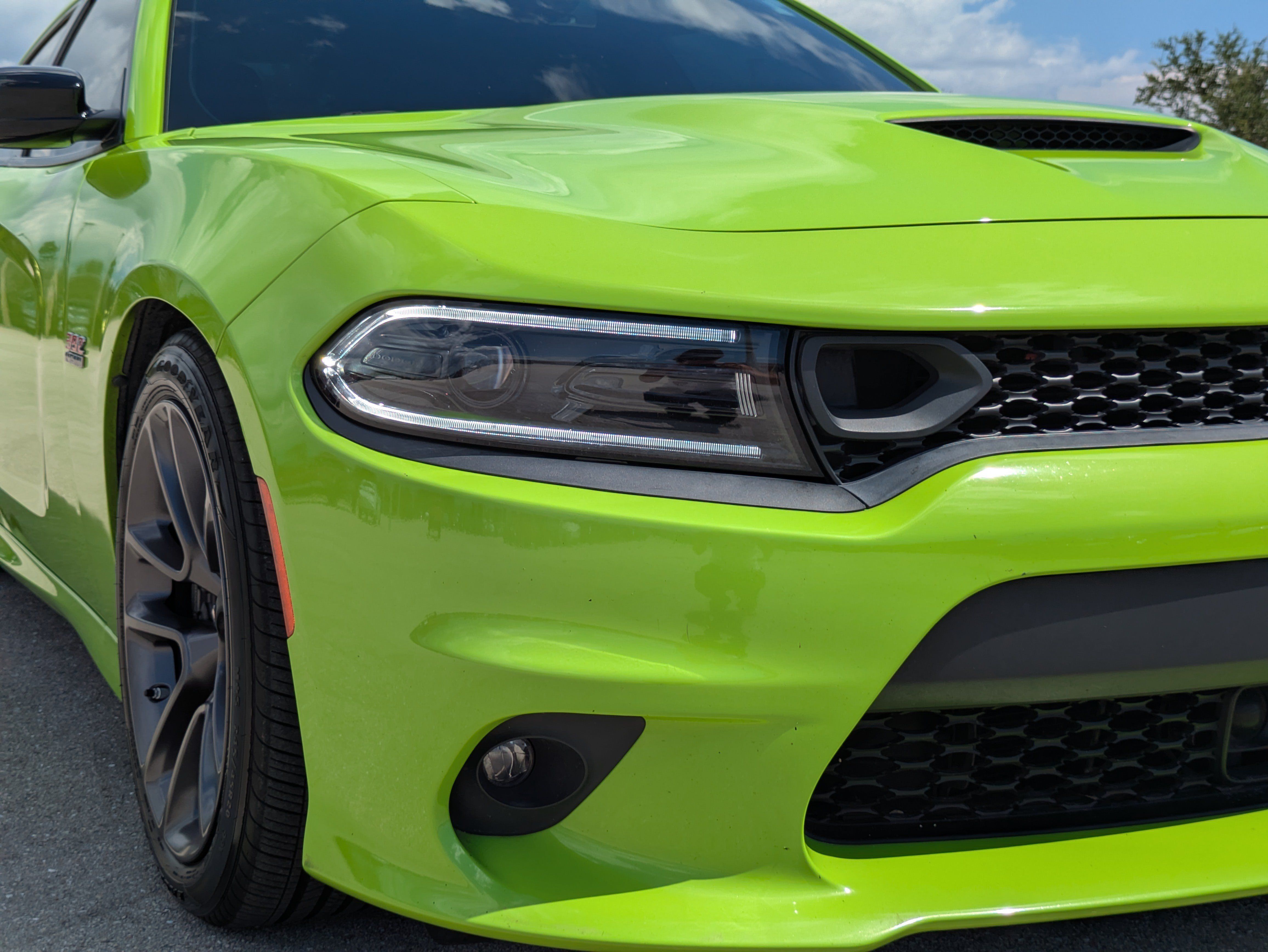 Used 2023 Dodge Charger Scat Pack w/ Technology Group RWD image 10