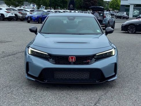 Used 2023 Honda Civic Type R image 2