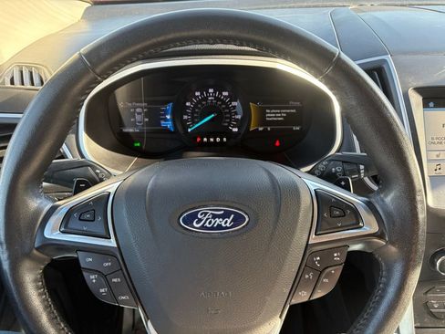 Used 2017 Ford Edge SEL w/ Equipment Group 201A AWD/4WD image 27