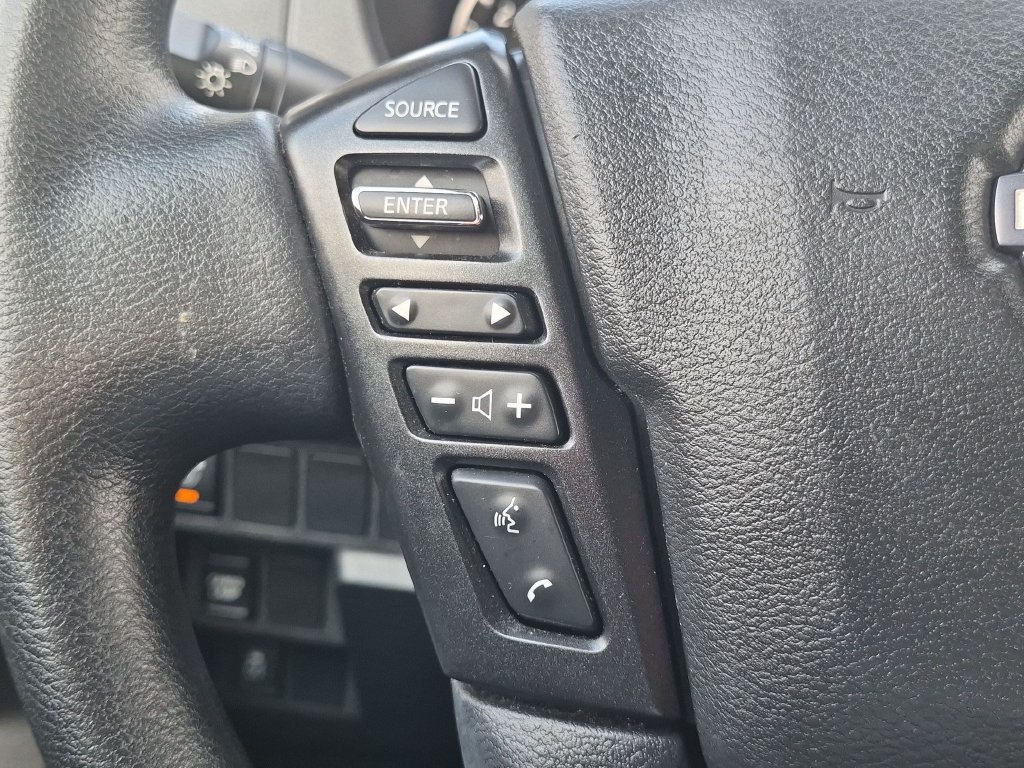 Used 2025 Nissan Frontier SV RWD image 14