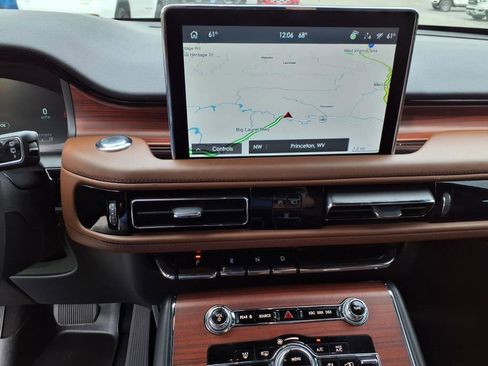 Used 2022 Lincoln Aviator Reserve w/ Equipment Group 201A image 19